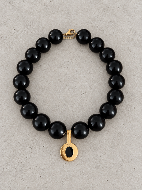 Κολιέ black strength